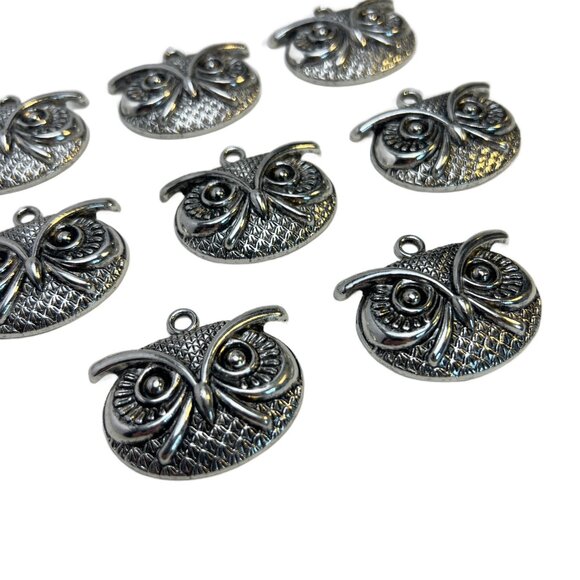 8 Owl Face Charms Pendants Antique Silver Tone Jewelry Making Supplies - Picture 3 of 7